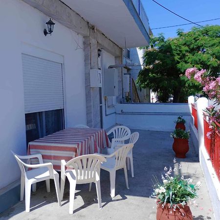 Beautiful Apartment Anais Near The Sea Agia Triada  Exterior foto